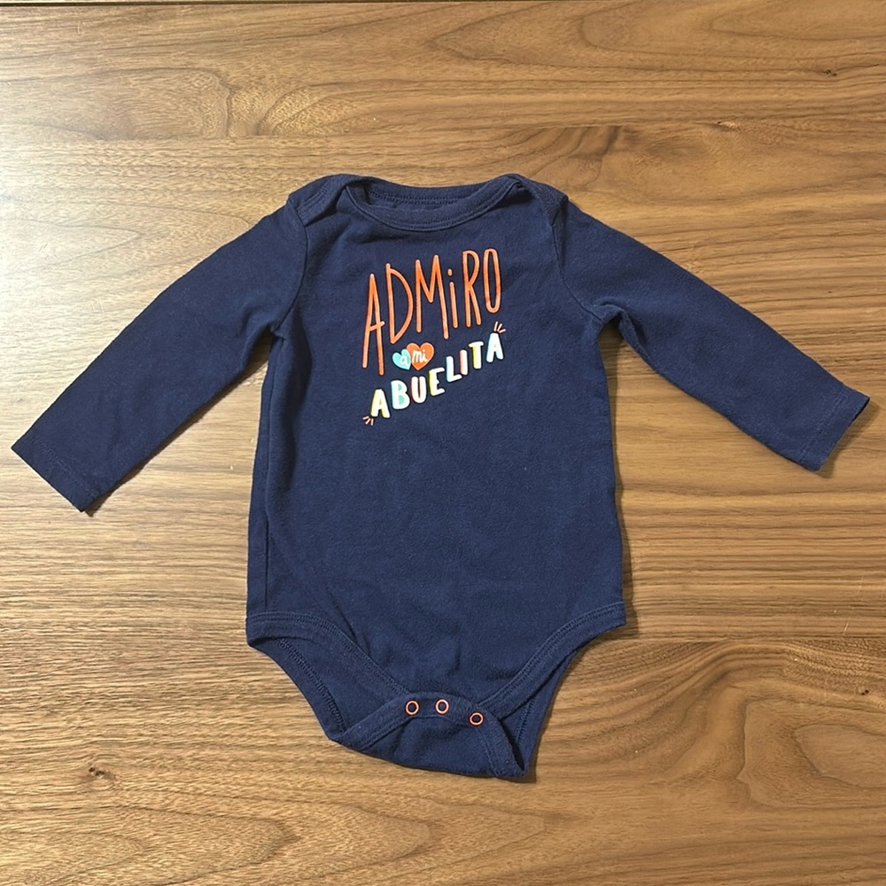 Cat & Jack 6-9m longsleeve onesie โAdmiro a mi abuelitaโ